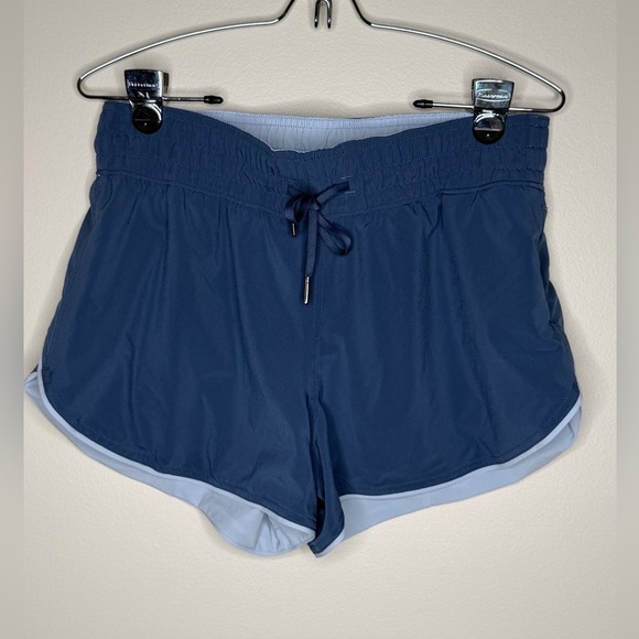 Lululemon Women’s 8 Choose a Side Short Reversible 3" Inseam Ink Blue Daydream - Picture 2 of 10